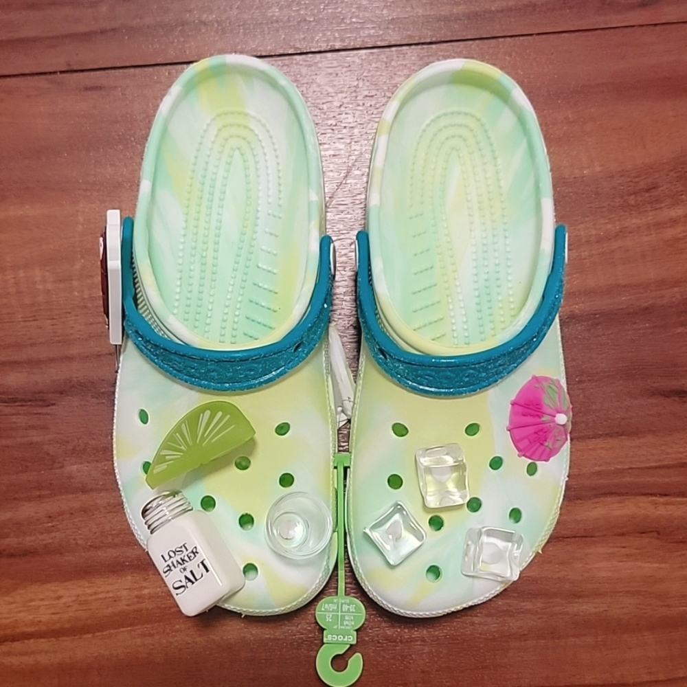 MARGARITAVILLE CROCS! Lime Green w/ ALL the ORIGINAL JIBBITZ! M7/W9